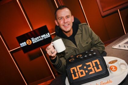 radio 2 loses half a million listeners after scott mills replaced zoe ball as breakfast show host in controversial shake up as fans desert broadcaster for uks fastest growing new 688b3d9b6628d