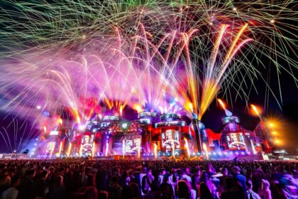 selly construieste cel mai mare club de noapte de pe planeta cu o capacitate de 30 000 de oameni cand va fi gata 6888d0a75503d