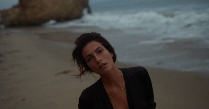 actrita din targu mures care a aparut in serialul las fierbinti iar apoi a ajuns la hollywood momentul care i a schimbat viata am ras am plans am fost furioasa 68b3f85e99fd9