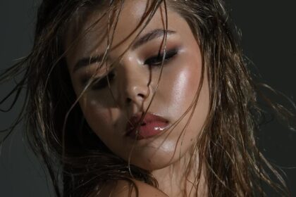 amanda holdens lookalike daughter lexi hughes 19 sizzles in a wet look topless snap as she poses up a storm in sultry new photoshoot 6891c56049226