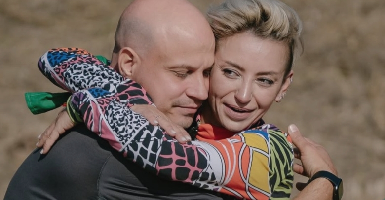 ce mesaj i a transmis giulia anghelescu sotului ei vlad la aniversarea a 18 ani de casnicie inca reusesti sa ma faci sa rad 68acab42d7dc4