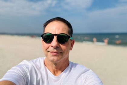 dan negru le arata urmaritorilor realitatea de pe litoral asa sunt stirile si asa e adevarul 689f04c4269bb