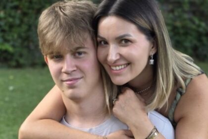 ela craciun o mamica mandra pana la lacrimi fiul ei cel mare a intrat la facultatea de medicina veterinara s a pregatit o viata intreaga 688c6f48ef2eb