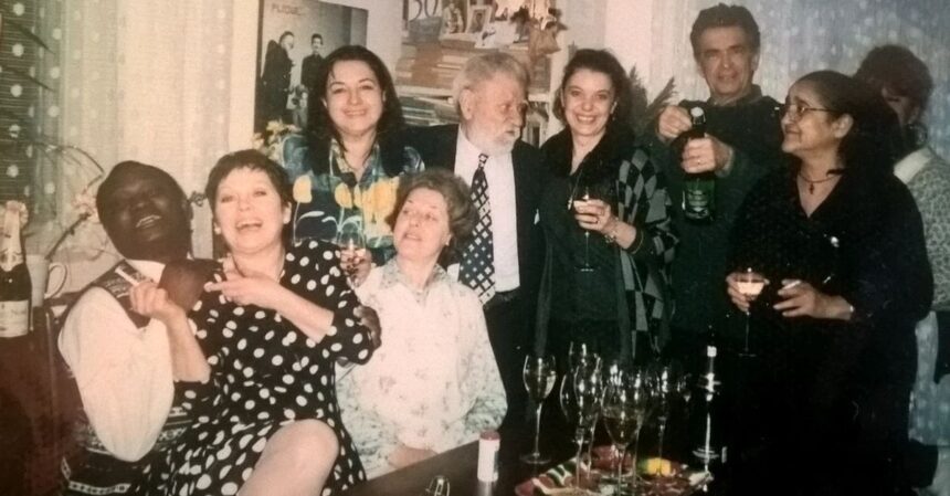 cine a fost actorul roman care nu putea sa doarma fara sa faca amor nevasta ma trimitea la altele sa mai scape de mine 68bc6d8b71840