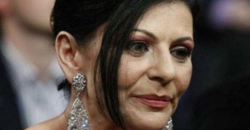 cum arata solista elena carstea care spunea despre barbatii romani ca sunt porci dupa 19 ani de locuit in america 68c5227443789