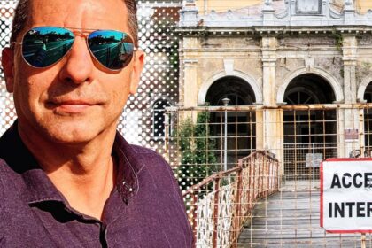 dan negru spaima primarilor nu iarta nimic i am convins sa refaca trotuarele teatrul de vara din mamaia intra in reparatii tot de gura lui 68c01012d234c