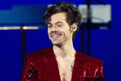 harry styles buys fourth house on same street in hampstead amid 30m mega mansion renovation 68b78a14aec43