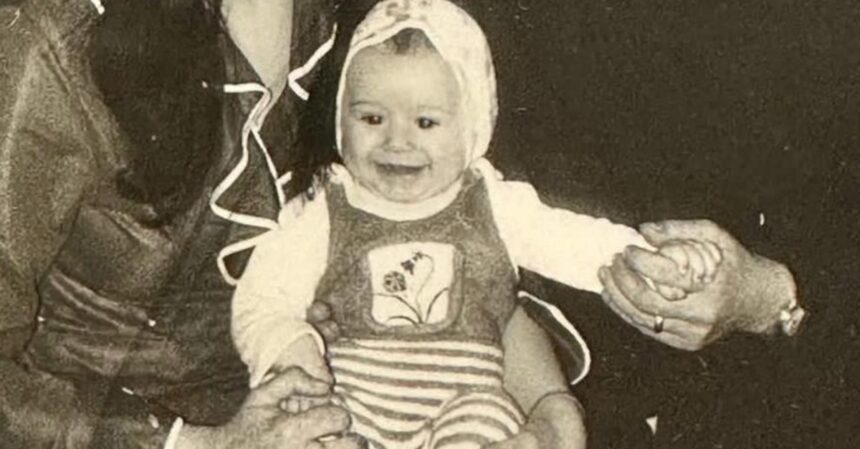 recunosti vedeta din imagine in prezent este un mare artist roman 68bdc61e25370