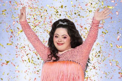 strictlys ellie goldstein says she wants to be an inspiration to others and show what shes capable of after becoming the competitions first ever contestant with down 68d6dadbd442c