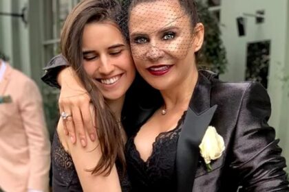 ce fel de mama e adina buzatu sara fiica acesteia a implinit 28 de ani am gresit am reparat am invatat 68e50bb0393db