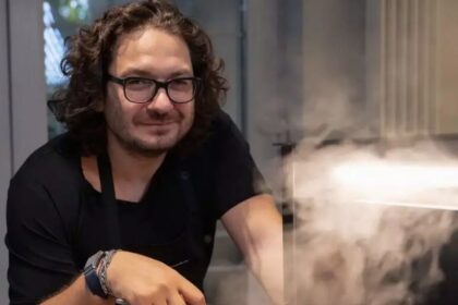 ce greseala imensa a facut florin dumitrescu la inceputul carierei a fost o masa la un moment dat cu ion iliescu 68f0f73e28d06