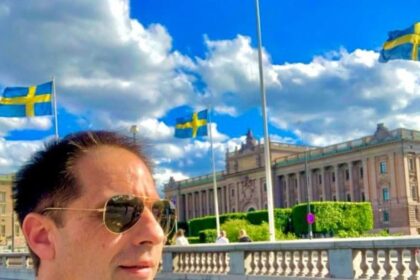 cine este scriitoarea din romania care a castigat premiul nobel pentru literatura stim mai multe despre cum romanul cartarescu n a luat nobelul decat despre 68e9280aa65f5