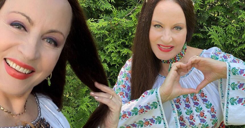 maria dragomiroiu 50 de ani de cariera surpriza emotionanta care a coplesit o pe scena au vrut sa mi faca o surpriza si au reusit 6904a50b29dad