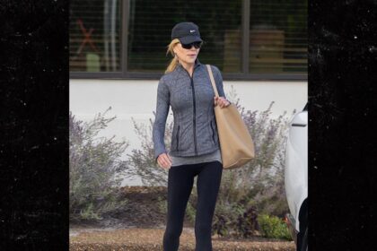 nicole kidman seen for first time since filing for divorce from keith urban 68df39521c9e1