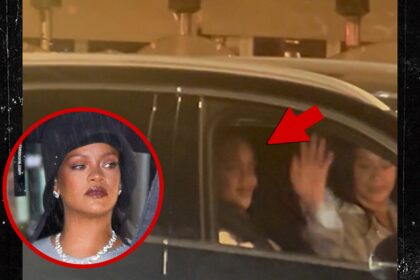 rihanna seen in public for first time since birth of third child 68dd81dc0d0a7