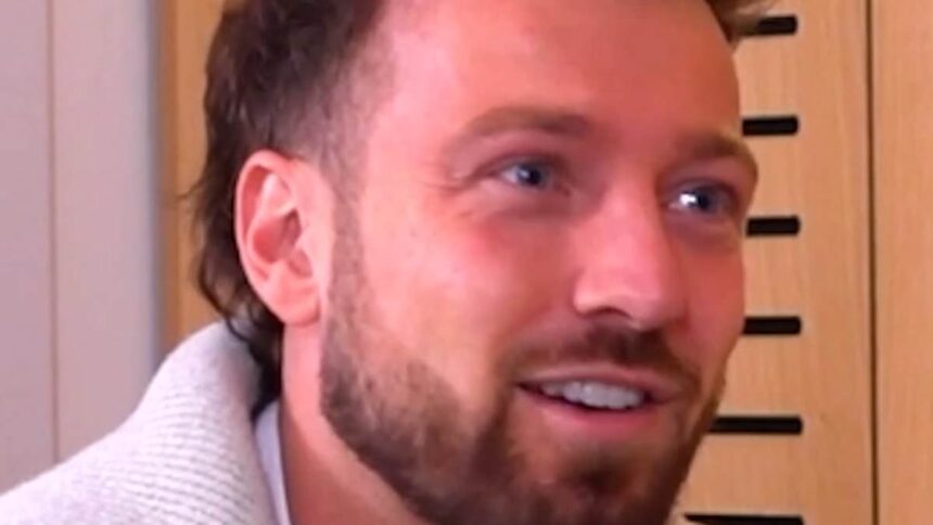 sam thompson reveals he was left burnt out and in a really tough place after im a celeb win and split from zara mcdermott 68e622a156191