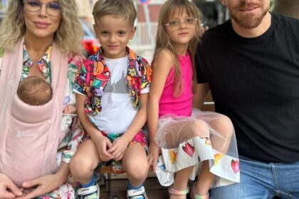 alina laufer vacanta cu toata familia in israel vedeta si a dus bebelusa de doua luni la plimbare in tara natala a tatalui sau ilan laufer 691d8052714ac