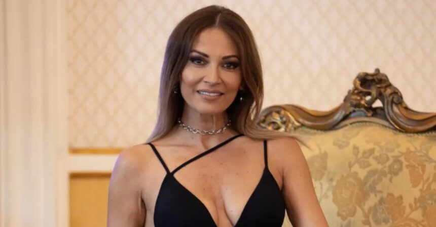 anca turcasiu fotografie rara de familie iubitii mei cei mai iubiti cu arata fiul artistei radu la 24 de ani 691b4cc1a46ef