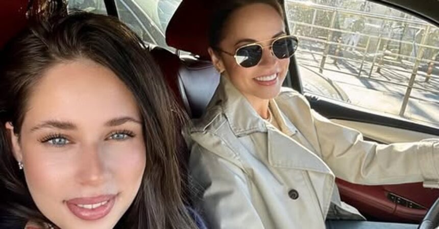 andreea marin si violeta banica revedere emotionanta fiica vedetei s a aflat cateva zile in romania i am mirosit parul fara ca ea sa stie prin somn 6908d7c5926f9