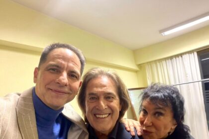 in ce vor sa investeasca bani in romania solistii trupei ricchi e poveri dan negru le a prezentat show ul de la sala palatului le stiu muzica de copil ce mancare au cerut in culi 691c5d0893220