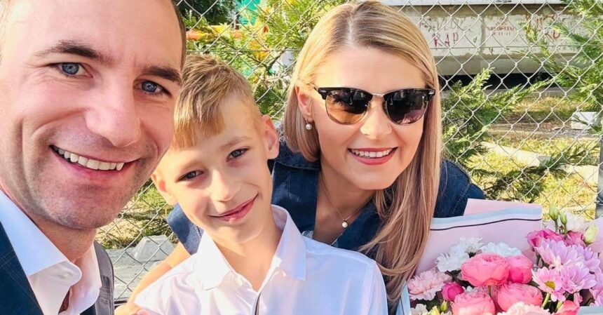 ion paladi sustinut de sotie cine e cel mai romantic in familia lor de cand a aparut lucian nu am avut nicio vacanta de cuplu mergem doar in trei 69109439672ba