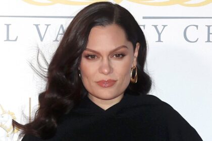 jessie j reveals the poignant reason behind her royal variety tracksuit after sharing an emotional embrace with the princess of wales 691f00bc53fa5