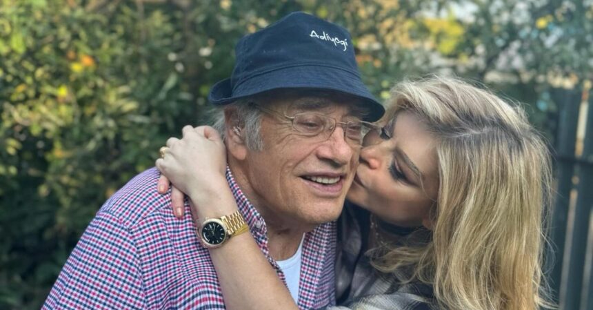 loredana groza cu sufletul facut bucati la sala palatului anuntul trist facut de artista despre tatal ei vasile groza se afla in stare grava la spital 6910acbe3e9b8