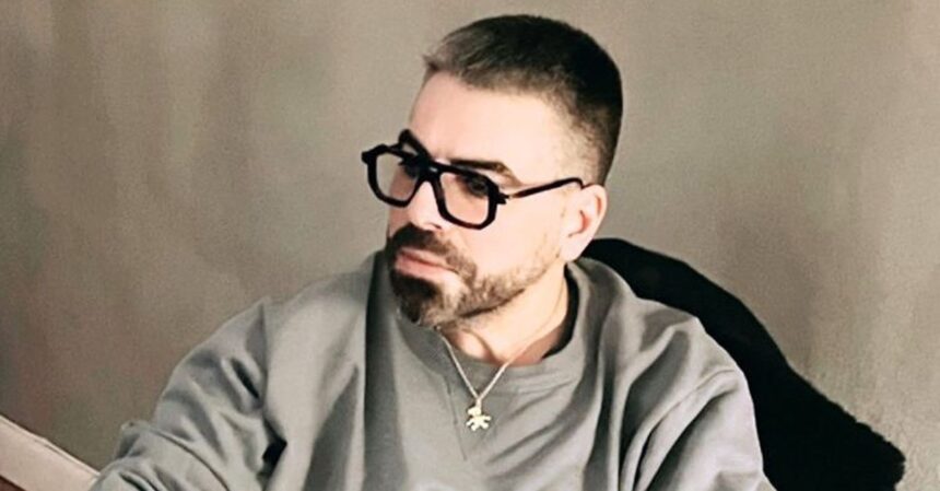 maurice munteanu alt om acum 29 de ani cum arata stilistul inainte sa devina celebru 69281107631db