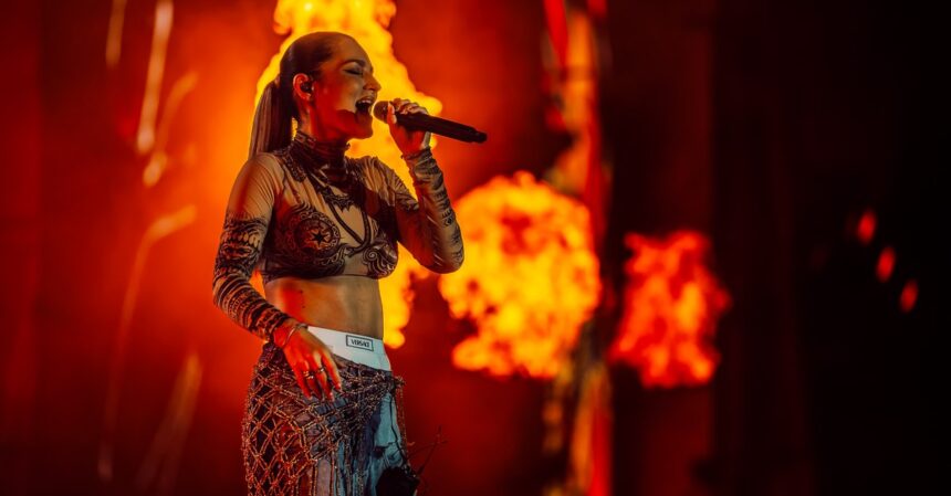 minelli a facut senzatie pe main stage ul untold dubai chiar imediat dupa lansarea noului sau album mixed feelings 69142505e8621