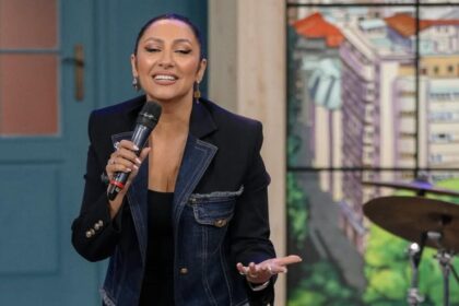 ritualul pe care andra il respecta inainte de concerte trateaza corzile vocale este secretul ei pentru o voce puternica 69174d9ada64d