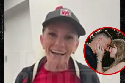 andy reids wife compares taylor swift to chiefs coach 694cf6b695077