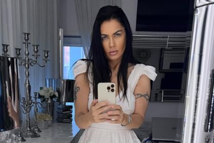 cum arata bradul de craciun al oanei zavoranu in casa vedetei se simte deja atmosfera de sarbatoare 69385833af5c6