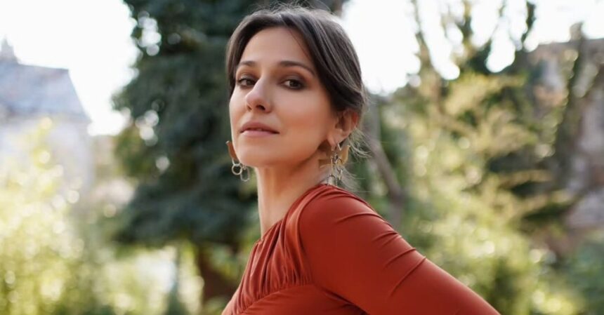 dana rogoz marturisiri sincere despre viata personala ce a facut actrita pentru a putea uita trecutul sunt multe parti din mine cu care trebuie sa fac pace 693ed14d81747