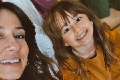 fiica danei rogoz calca pe urmele mamei sale cat de talentata este lia in muzica este super dezinvolta pe scena ii place mai vrea 693abbed09ac8