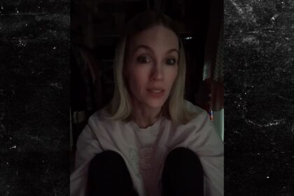 january jones misophonia makes her want to kill brother in law for eating chips 693318618d330