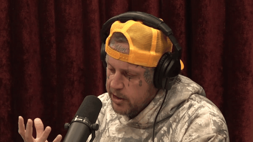 jelly roll tells joe rogan he used to be so fat sex was like playing twister 6939d8f65930b