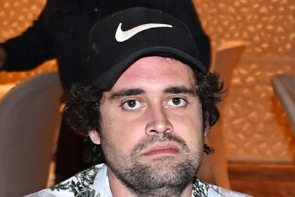 nick reiner in court for first time after parents murders 6942e7ff8224b