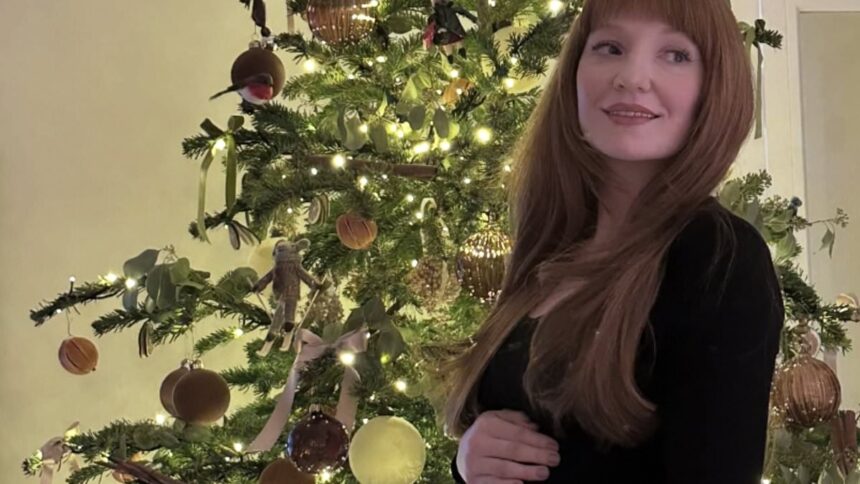 nicola roberts is pregnant girls aloud singer 40 announces she is expecting her first child with fiance mitch hahn 694dbff7dca4f