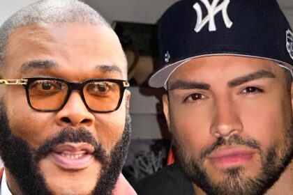 tyler perrys sexual battery accuser asked him for money before filing suit alleged texts show 69528c681ff19