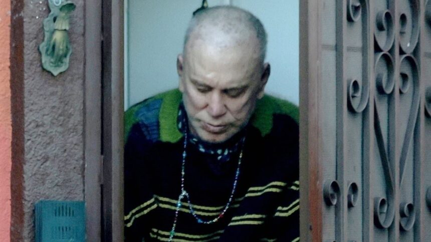 bald mickey rourke 73 emerges for taco bell at la home he faces eviction over 60000 unpaid rent 69585c54342e6