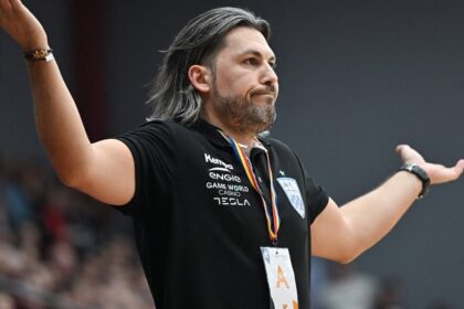 cine este de fapt adi vasile noul prezentator de la survivor romania 2026 cu cine este logodit 69615b15c42b4