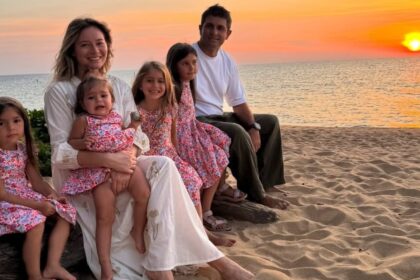 cum au reactionat vedetele la vestea ca laura cosoi va deveni mama pentru a cincea oara esti fantastica actrita celebra care a banuit totul 69590c03d2556