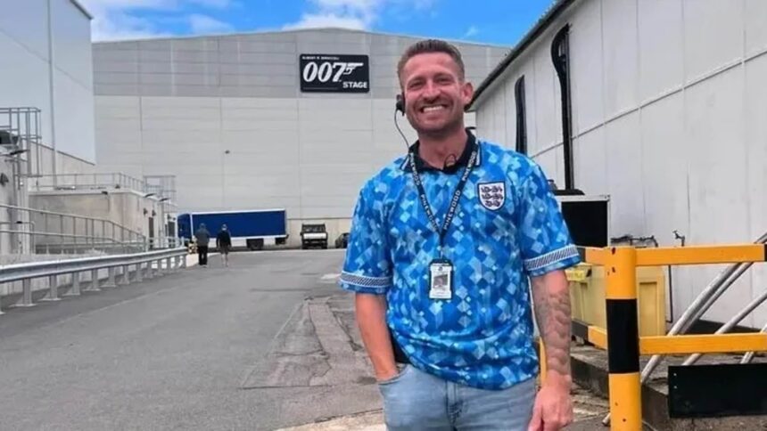 jake wood issues urgent plea to his fans as eastenders colleague fights for his life in a coma after falling 11 floors from a roof while visiting colombia 695d22afcb537