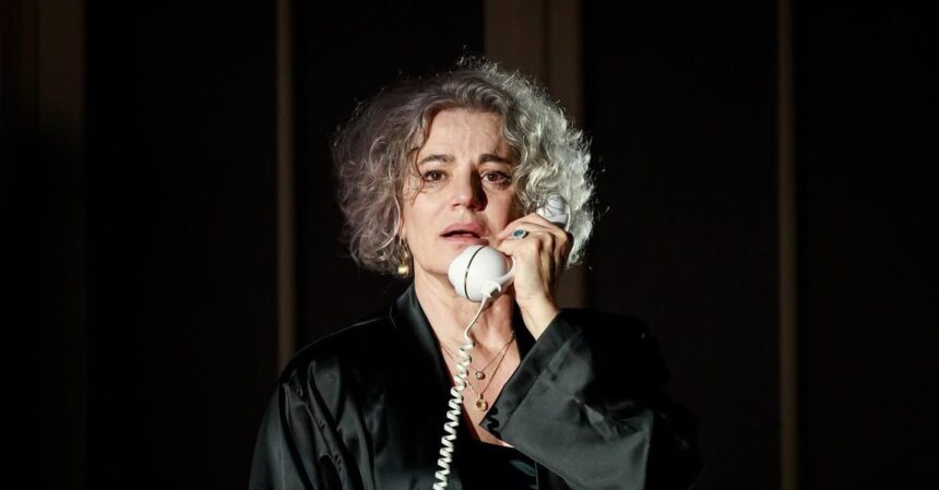 maia morgenstern asa cum nu ai mai vazut o cum arata si ce poarta actrita in viata de zi cu zi 6979f97c3da2b