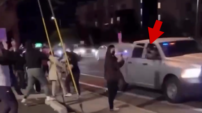 phoenix crowd hosed with pepper spray by federal agent in drive by on video 697a2d50bdb34