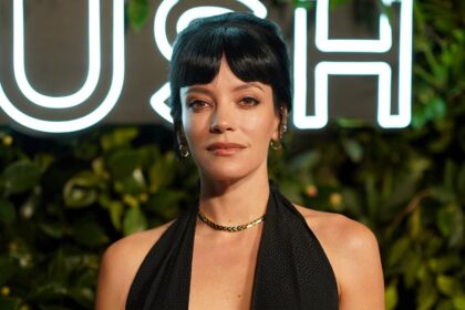 west end girl lily allen is on the hunt for a new home in notting hill after leaving david harbours new york townhouse and seeking treatment for shopping addiction 6963b43a3c6d1