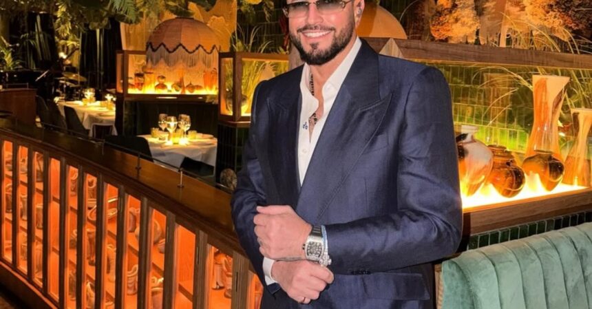 catalin botezatu victima unui jaf de proportii la londra creatorul de moda ar fi ramas fara un ceas estimat la doua milioane de lire sterline 698263588171a