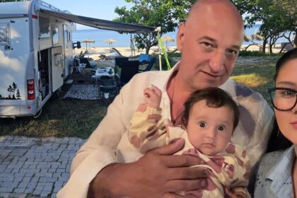 cum se descurca haiducul cristian caloeanu in primul concediu cu fetita in grecia a plecat cu rulota in thassos am avut emotii pe drum cand a facut botezul 6a31298106916
