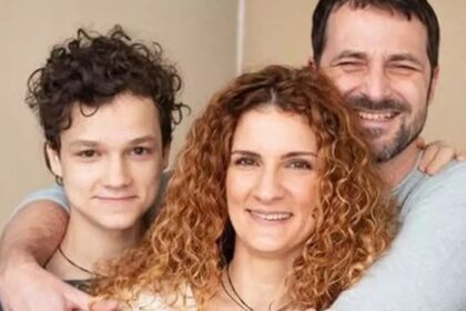 fotoandreea aradits mesaj sfasietor pentru fiul sau eric sper ca intr o zi te voi vedea din nou 6a31b17131217