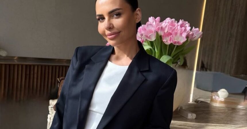 videopostarea facuta de andreea popescu care a atras atentia fanilor cum vede relatiile dupa divortul de rares cojoc 6a2d9d4e3a65a